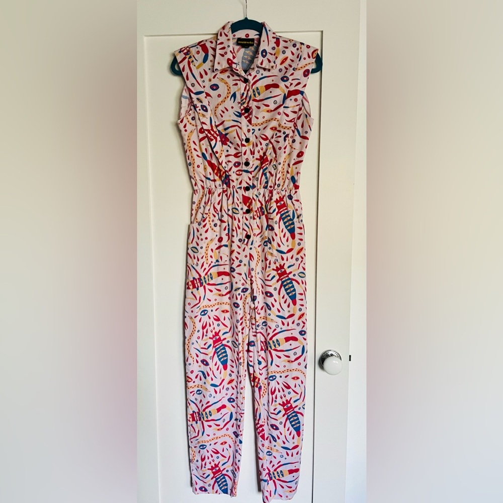 Nooworks Lobster Magic Suit, worn once, no stains/rips, from non-smoking home.